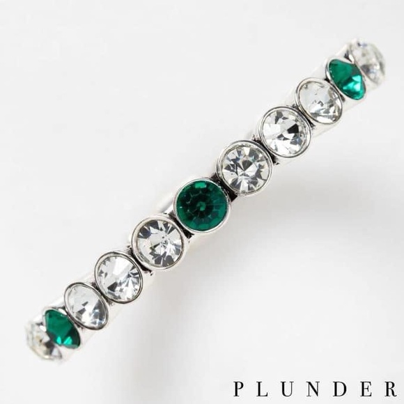 Plunder's signature magnetic bangle 
7.5" Weight: 1.443 oz. - Picture 4 of 8